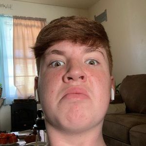 Meet your Posher, Derek